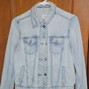 a.n.a Blue Jean Jacket Classic Distressed Style